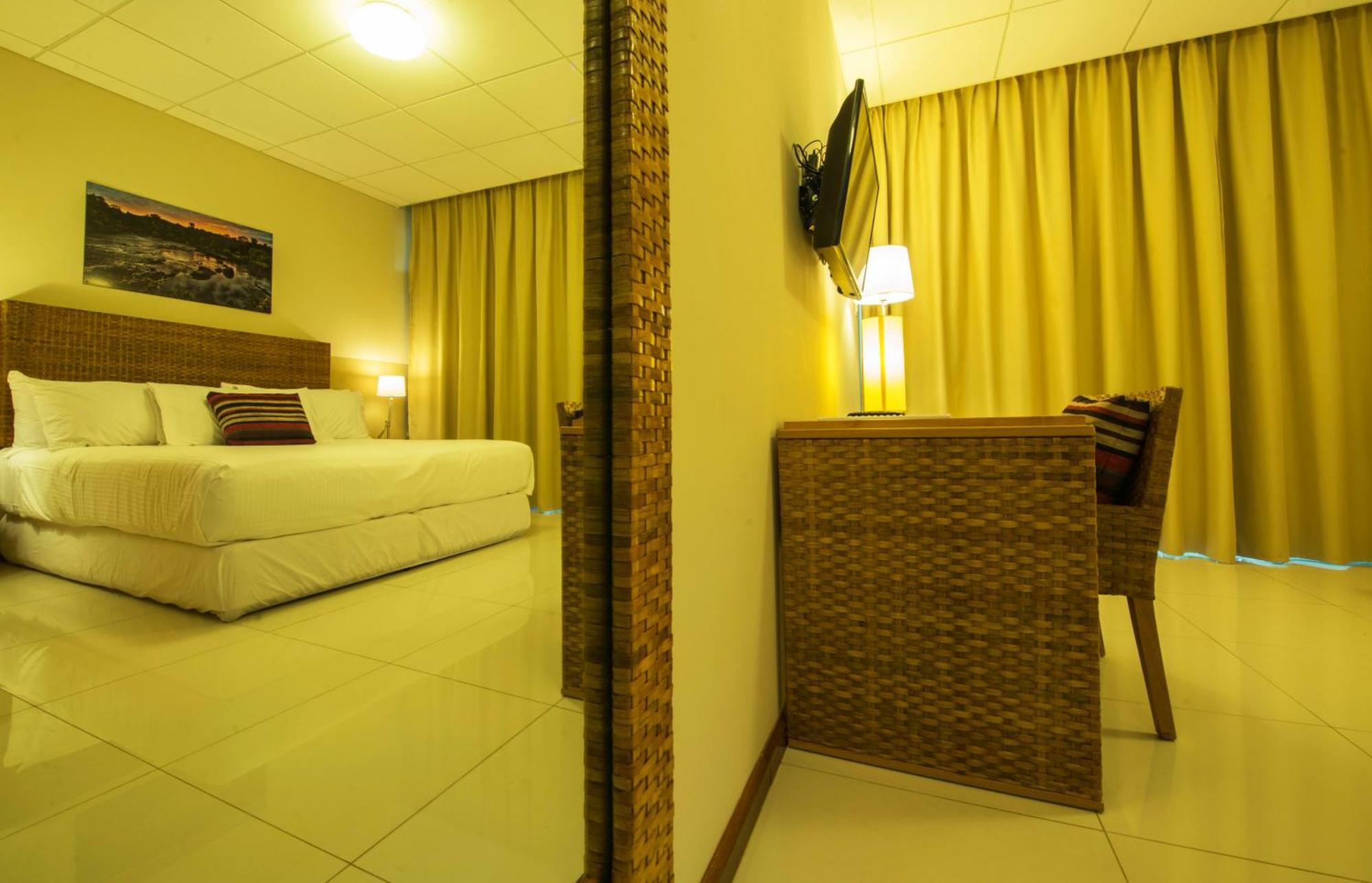 Jacana Amazon Wellness Resort باراماريبو المظهر الخارجي الصورة